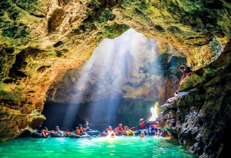 Goa Pindul Wisata Gunung Kidul yang Satu Jalur